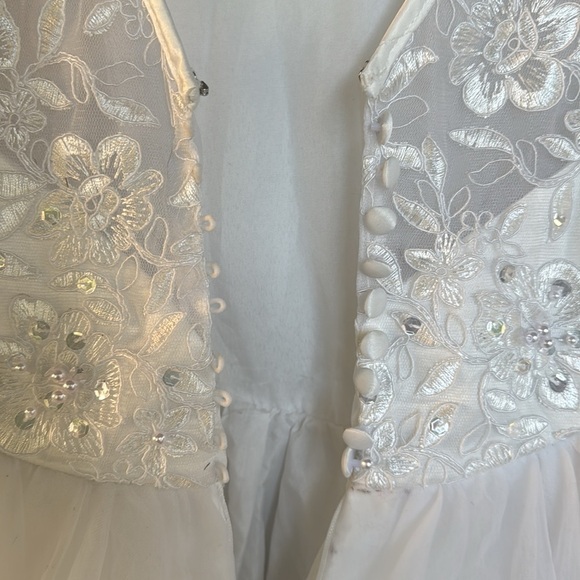 Tip top kids white formal dress with beating embellishments size 6 - Picture 3 of 5